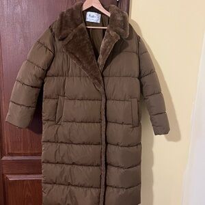 Elegant Brown Puffer Jacket with Faux Fur Trim K.Zell furs